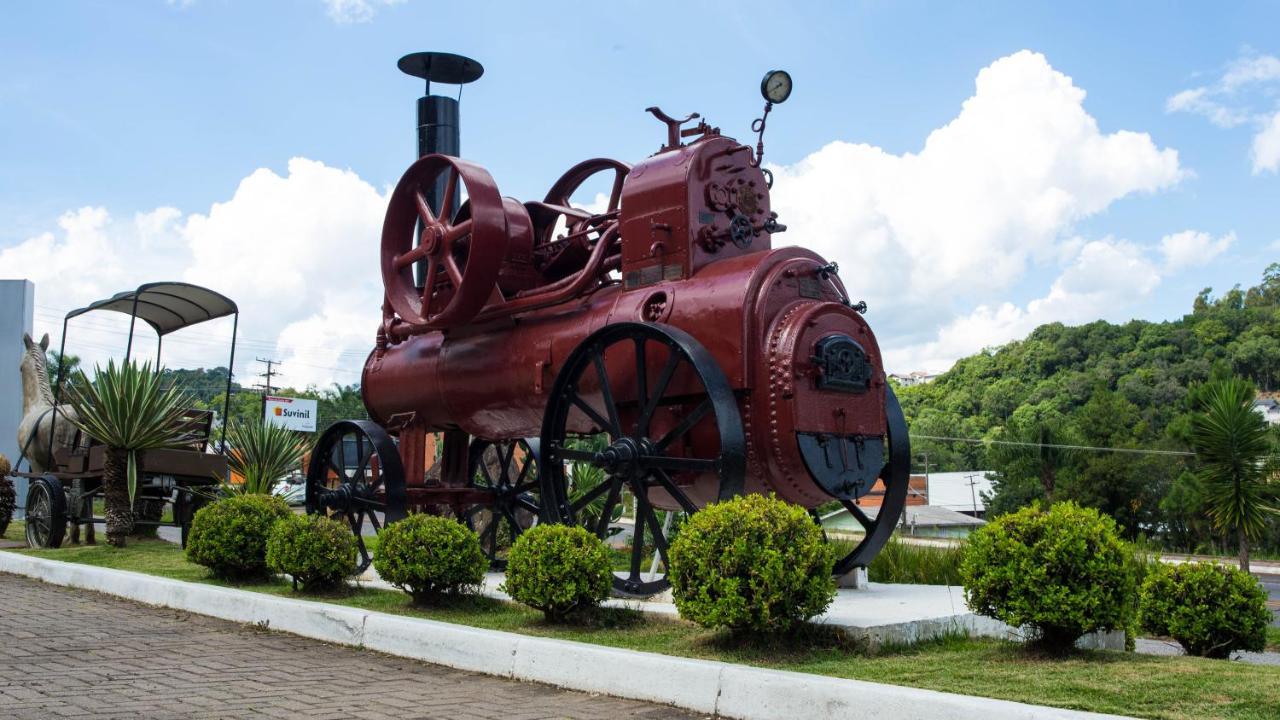 Hotel Fiorio Flores da Cunha Exteriér fotografie